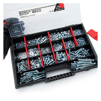 Sada šroubů, matic a podložek  M5-M6 540ks. pozink