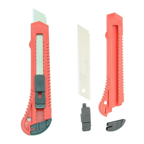 Nůž s odlamovací čepelí 18 mm