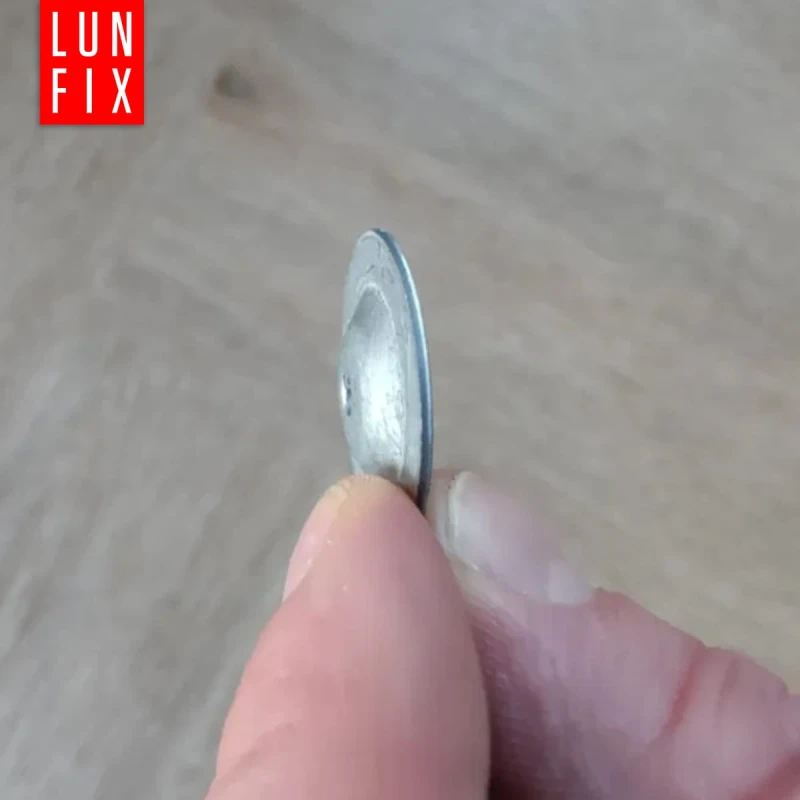Střešní podložky 4x28mm tesařské  1kg