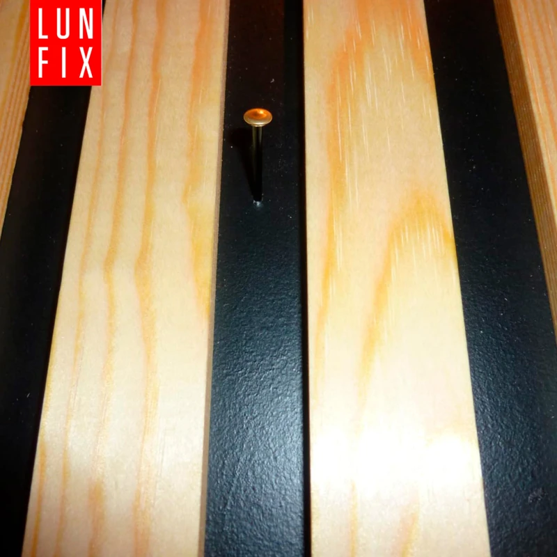 Ozdobné hřebíky na obrázky 2×40 mm zlatá široká hlavička 100 ks