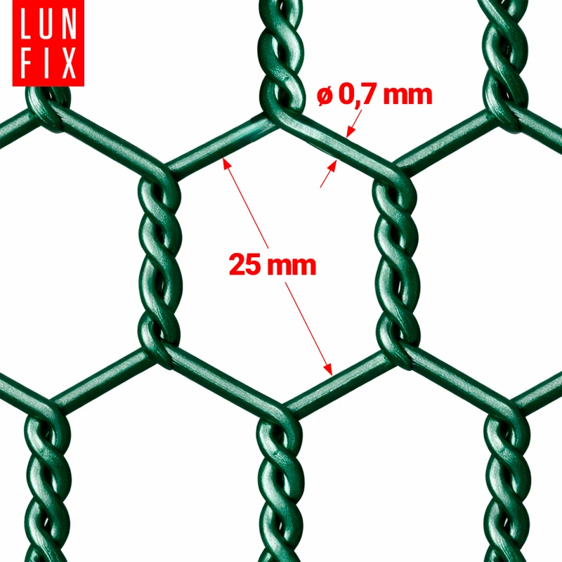 Zelené, pozinkované kovové šestihranné pletivo, oko 25x25 mm, drát Ø0,7 mm, výška 0,5 m, role 25 m – chovatelské, na voliéry a ochranu proti ptákům