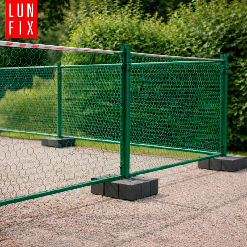 Zelené, pozinkované kovové šestihranné pletivo, oko 25x25 mm, drát Ø0,7 mm, výška 0,5 m, role 25 m – chovatelské, na voliéry a ochranu proti ptákům