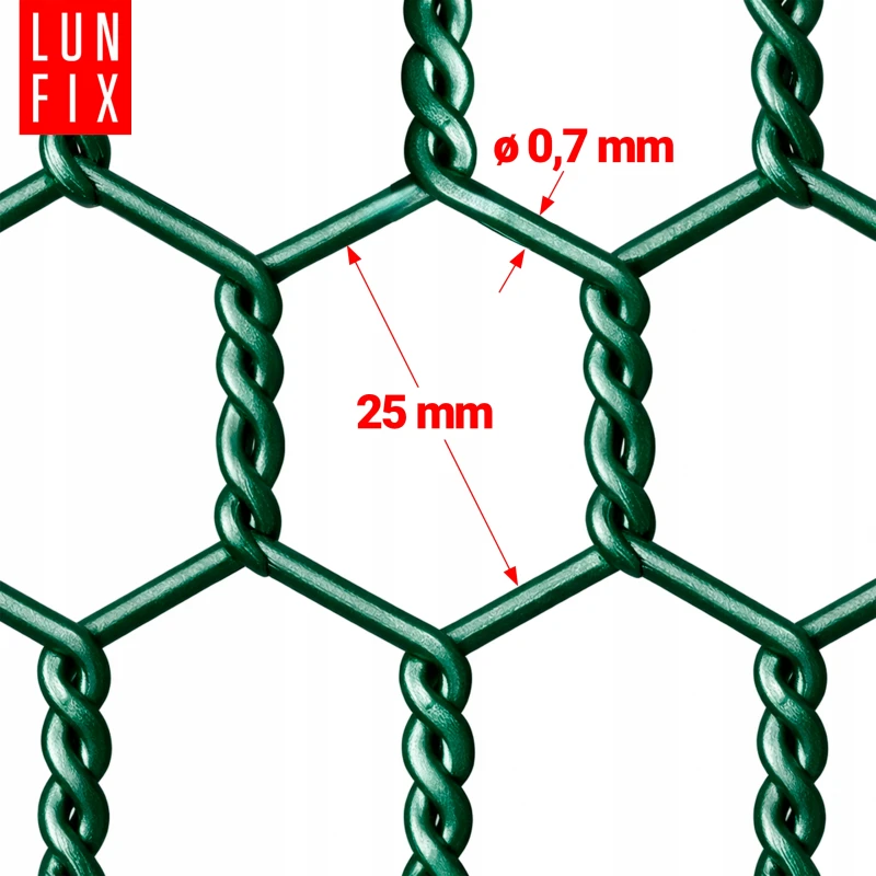 Zelené, pozinkované kovové šestihranné pletivo, oko 25x25 mm, drát Ø0,7 mm, výška 1 m, role 25 m – chovatelské, na voliéry a ochranu proti ptákům