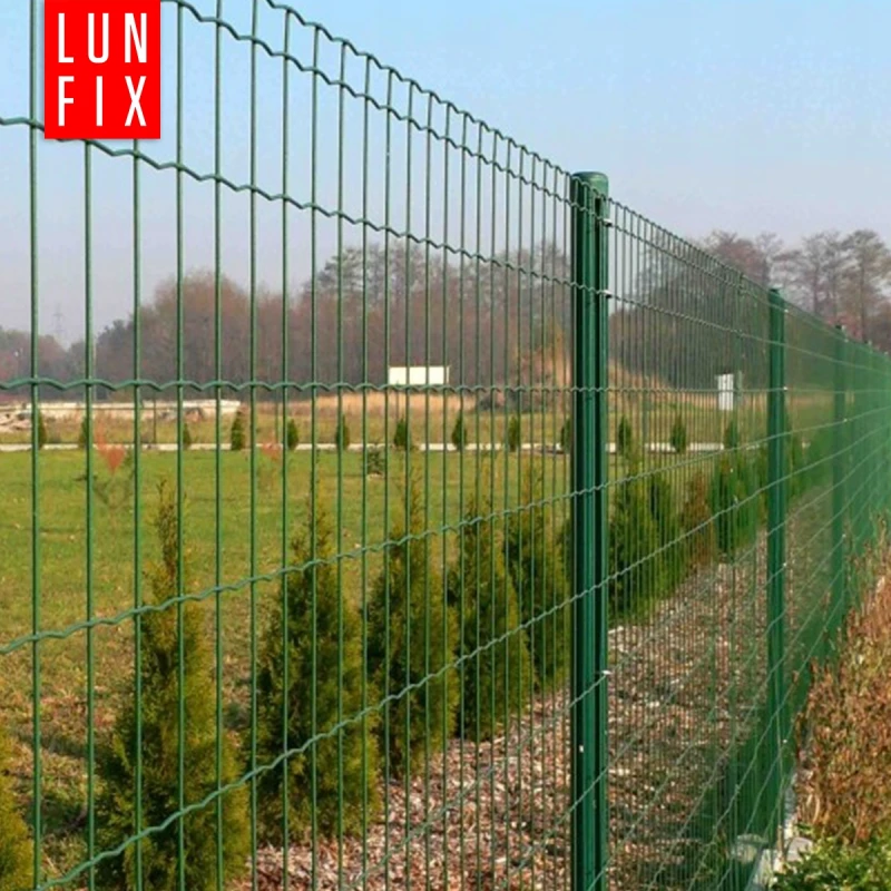 Zelené svařované plotové pletivo s PVC povlakem, oko 100x50 mm, drát Ø2,5 mm, výška 1,8 m, role 25 m – premium