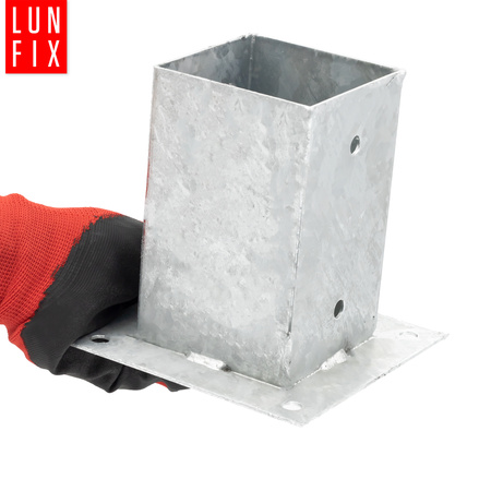 Šroubovací kotevní patka 10x10 + šrouby