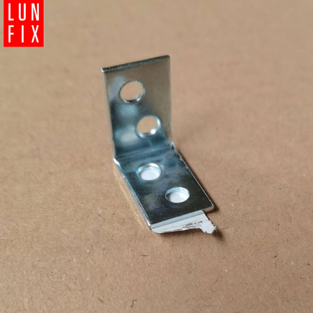 Úzký úhelník 25x25x14x1,5 10ks.