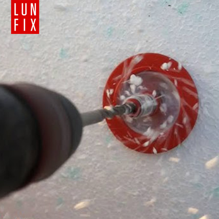 Zátka polystyrenová grafitová 67 mm 100ks.