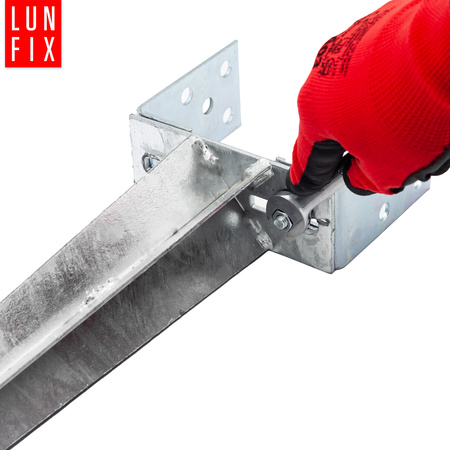 Zatloukací nastavitelná patka + šrouby