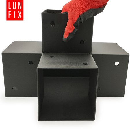 Spojka trámů X 70x70mm čtvercová podpora na hranoly 4 konci