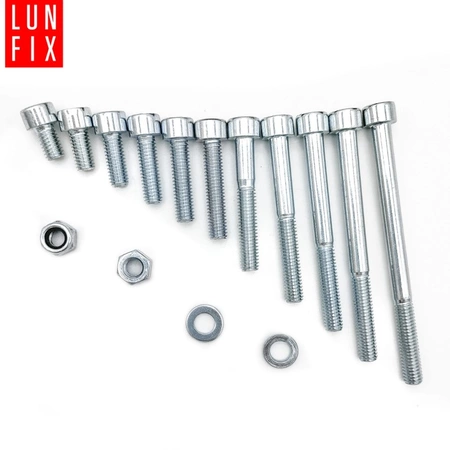 Sada válcových šroubů,  matic a podložek M6 450 kusů