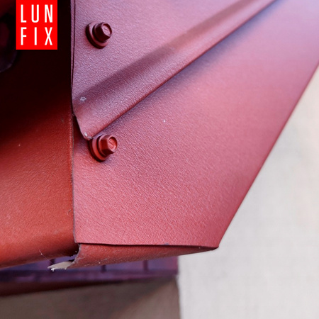 Samořezný vrut do plechu 4,8x20 červený RAL 3011 250ks.