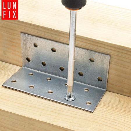 Montážní úhelník 40x40x100x2 1ks.