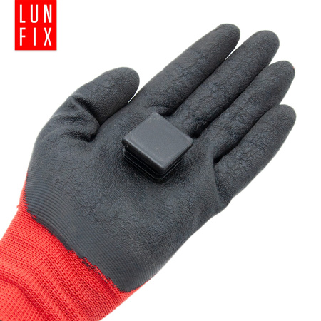 Zátka na sloupek 40x40 černá 1ks.