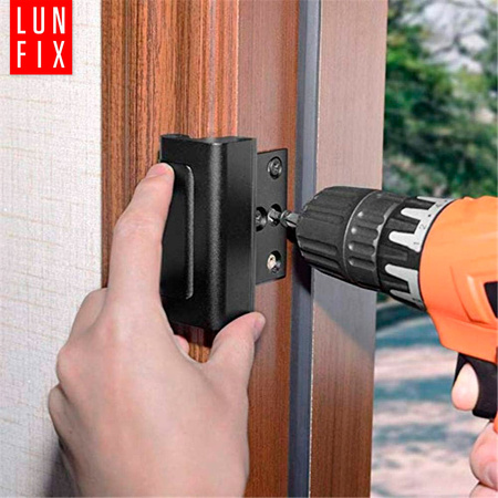 Vrut se zápustnou do dřeva 4,5x35 černý pozink 1kg