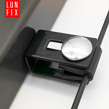 Příchytka plotového panelu šedá