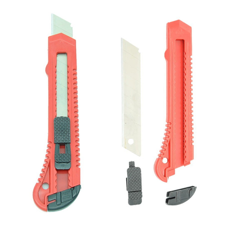 Nůž s odlamovací čepelí 18 mm