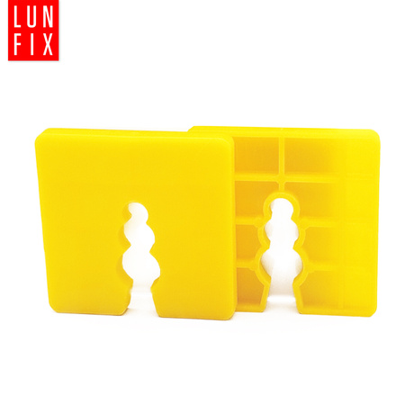 Distanční podložka 50x50x5mm 50 ks.