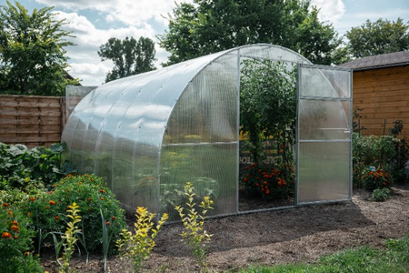 Polykarbonátový skleník 3x10m, profil 20x20mm, 3mm