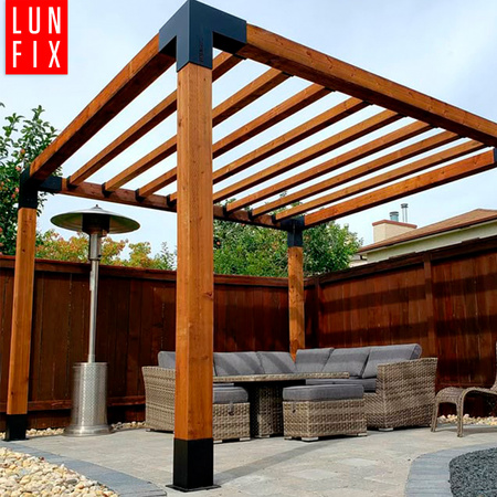 Černá patka 9x9 cm + šrouby