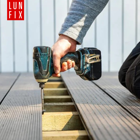 Montážní klipy pro terasová prkna se šroubem 4x35 mm 100ks.